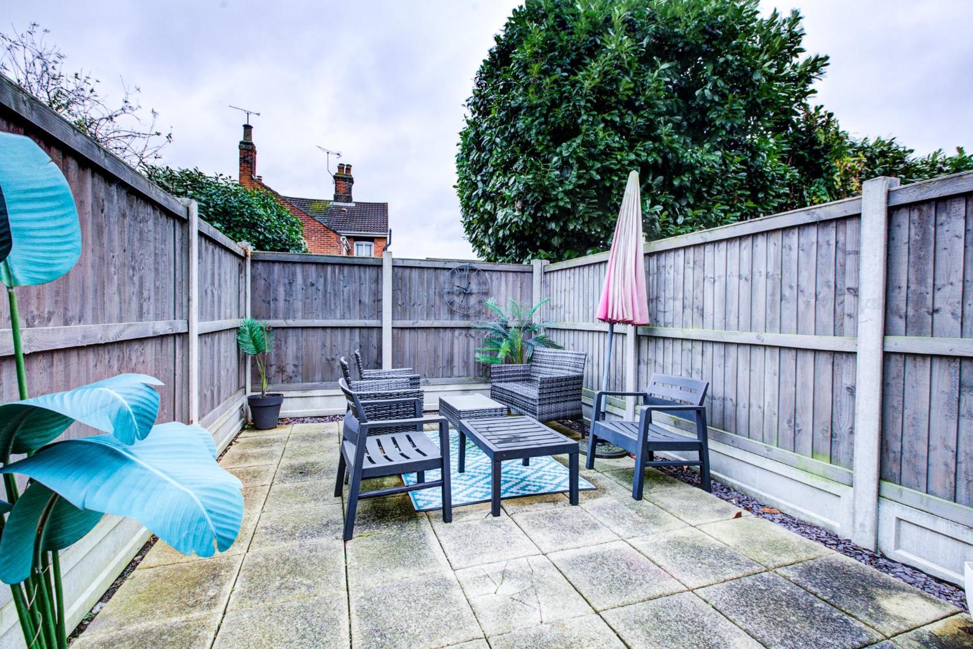 'Number 11' Central Colchester - Super Convenient 2 X Double Bed 1 X Single Bed Cottage Plus Office & Garden, 8 Min Walk Nth Station & Town Ctr, 2 Min Walk Local Shops & Restaurants Exteriér fotografie